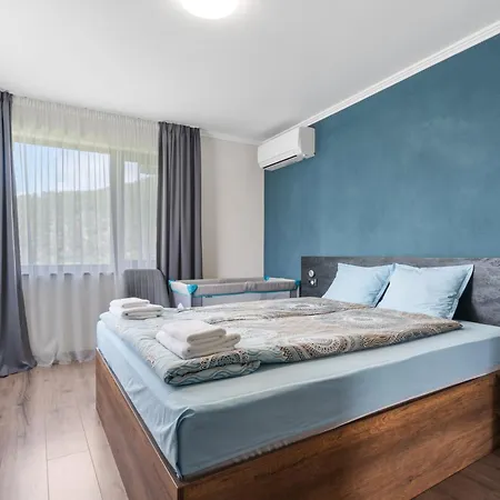 빌라 мартинели *